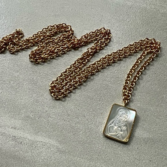 *EVA* Rectangular Carved Shell Religious Pendants - Picture 5 of 11